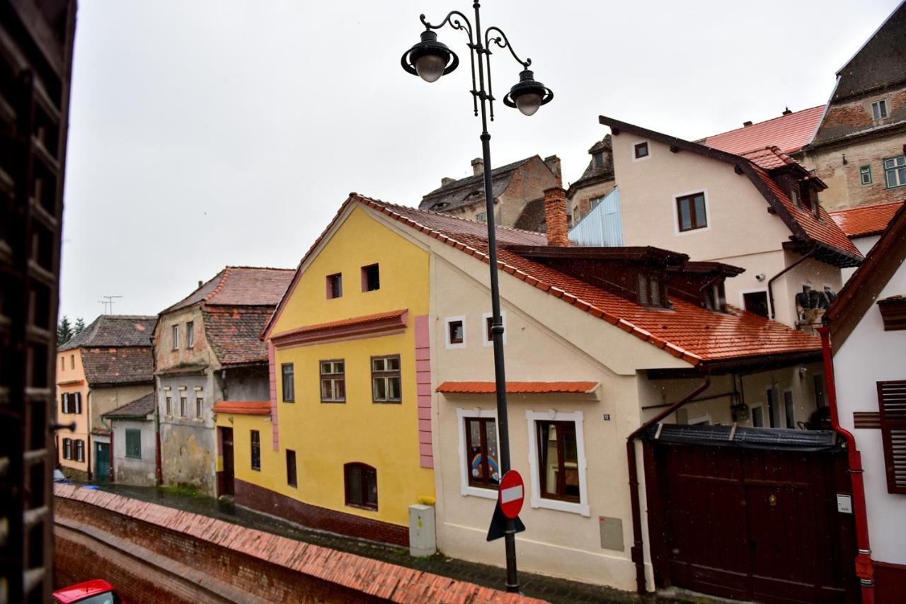 Flh - Anna'S Guest House Hermannstadt Exterior foto